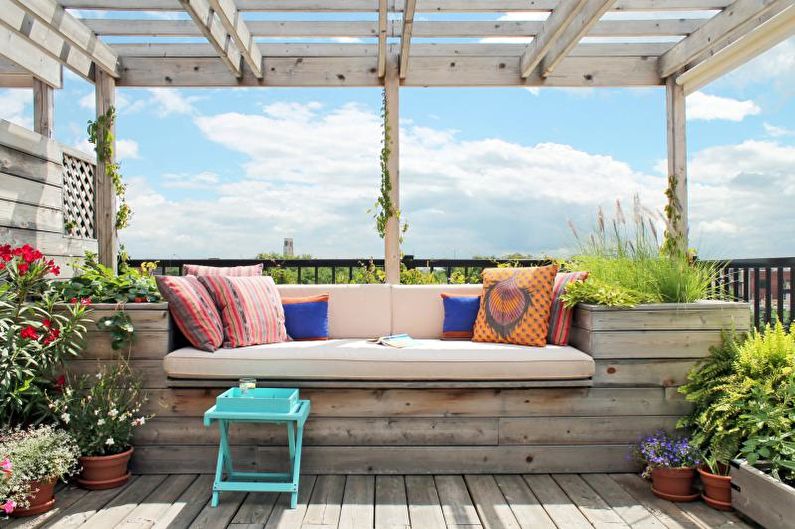 The role of pergola in garden design