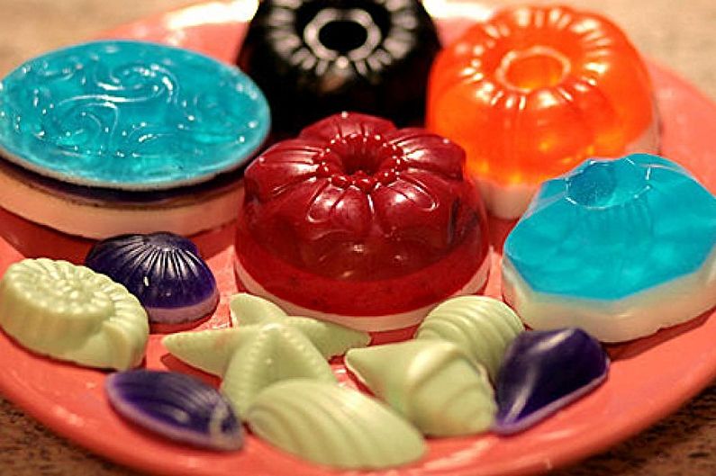 How to cook soap at home - What you need to give soap color