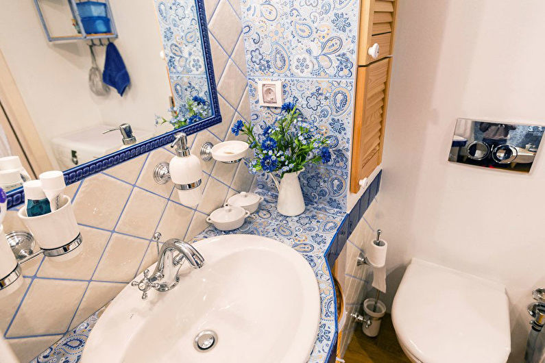 Toilet in Khrushchev in the style of Provence - Interior Design