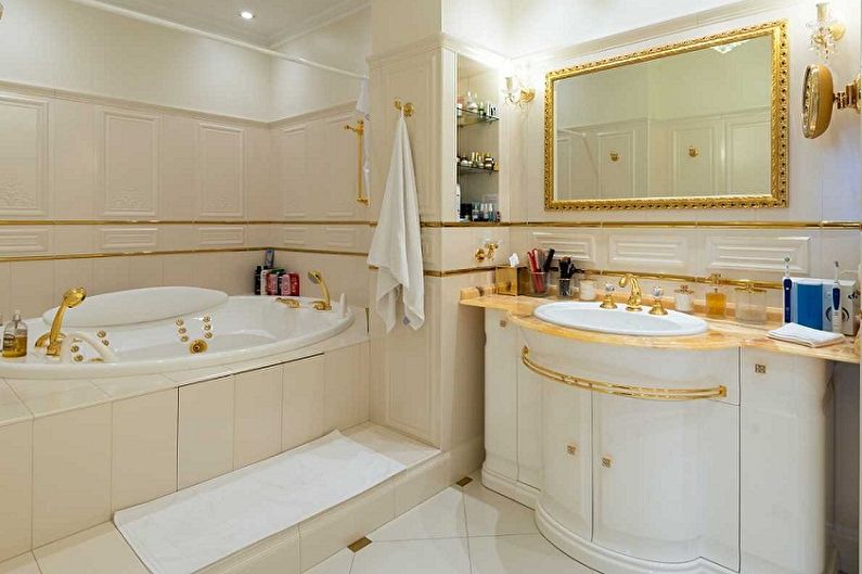 Small bathroom in a classic style - Interior Design