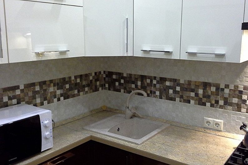 Mosaic kitchen apron - photo
